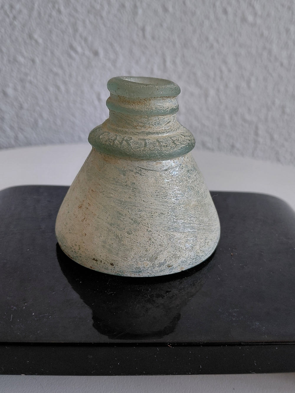 Carters Salad Glass Bottle No Stopper Medicine 1800's EPC . Capacity app 80